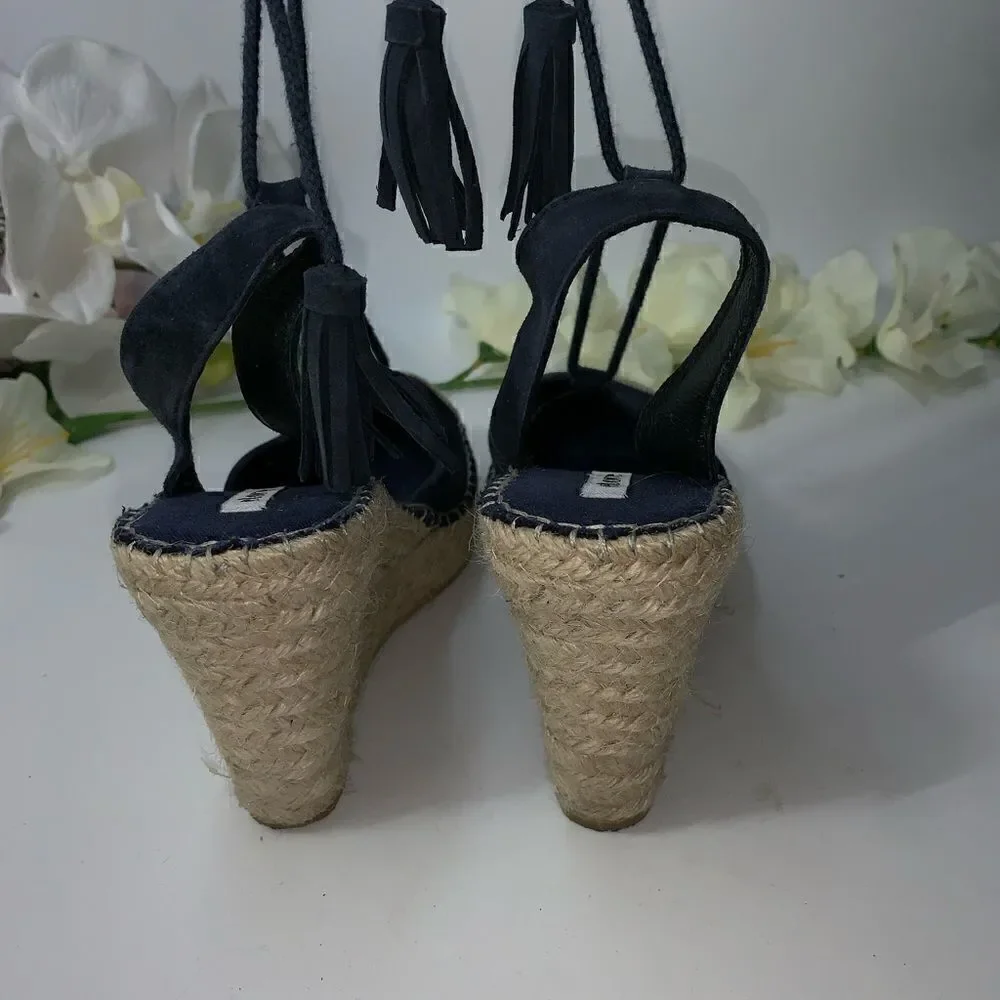 elorie navy blue